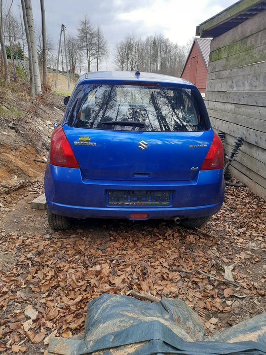 Sprzedam Suzuki swift 4x4 na części