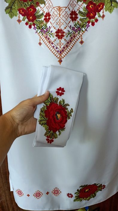 Вишите плаття нове