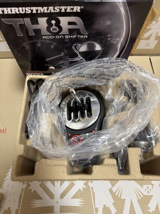 Thrustmaster TH8A