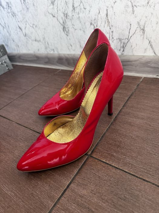 Туфлі червоні лодочки