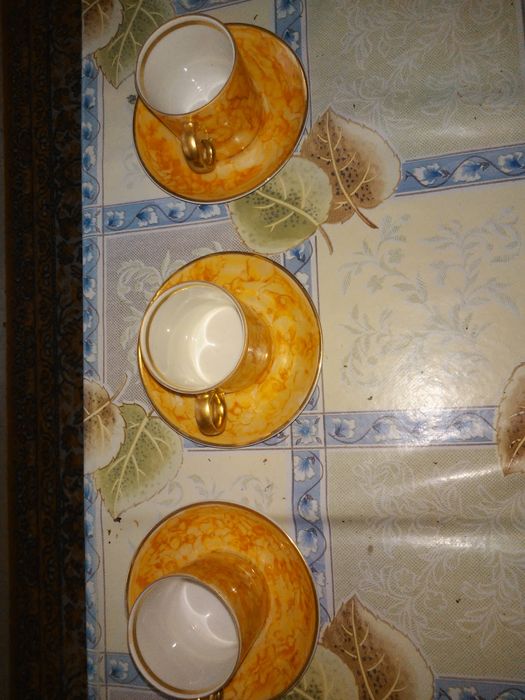 Porcelanowe filiżanki komplet 3szt