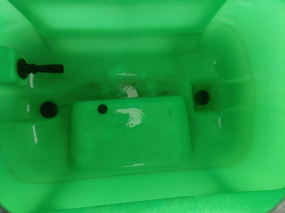 Pulverizador Rocha 300 litros semi novo com barras