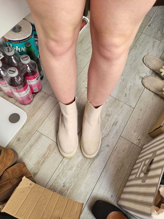 Botki kremowe Lasocki 41 beżowe botki Lasocki 41