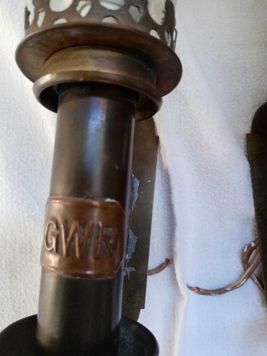 APLIQUES COM A SIGLA GWR