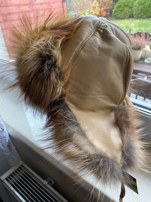 Czapka uszatka, skora i naturalne futro