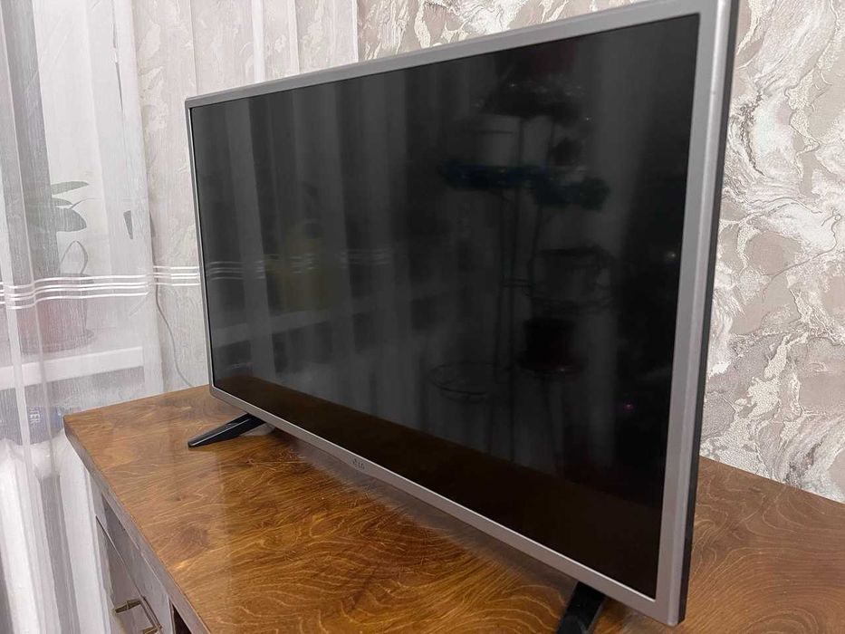 Продам телевізор LG32LH510B