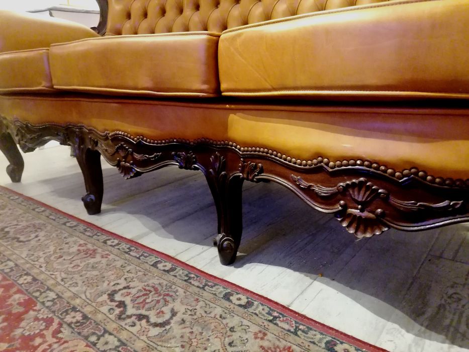 Antigo clássico sofá canapé pele couro, Luís XV. Capitoné Chesterfield