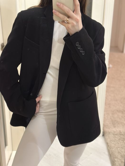 Піджаки теплі ,сірий та чорний