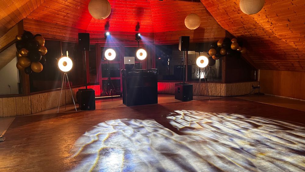 Oświetlenie dekoracyjne dj na wesele imprezy studio