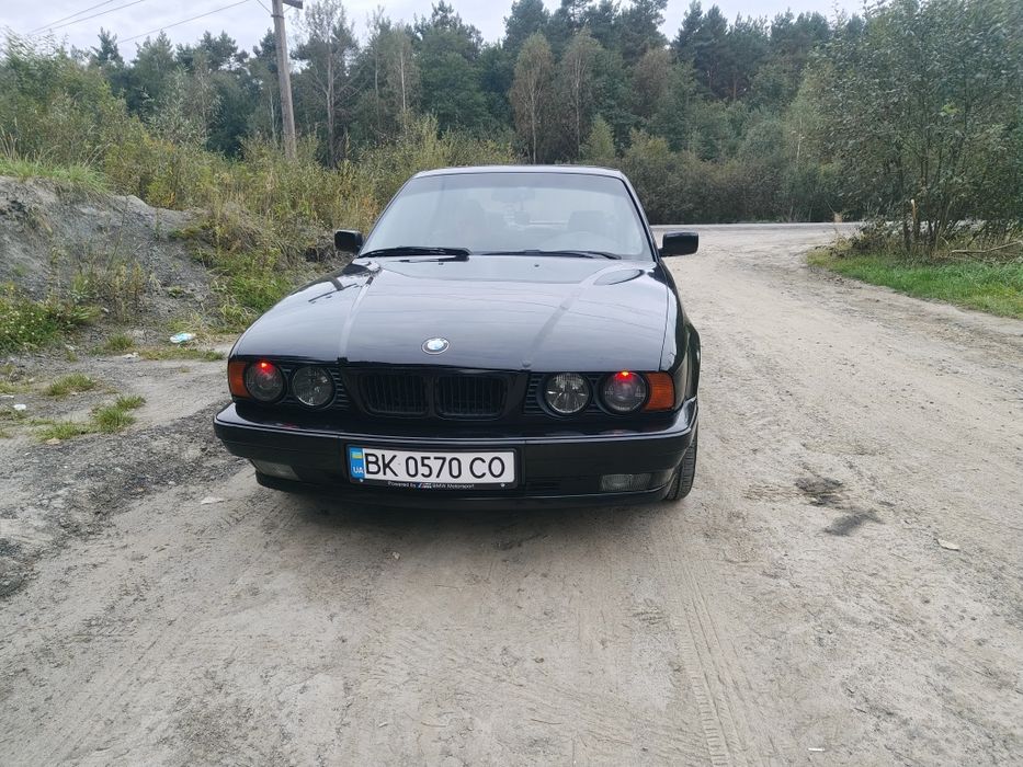BMW E34  m50b25tu