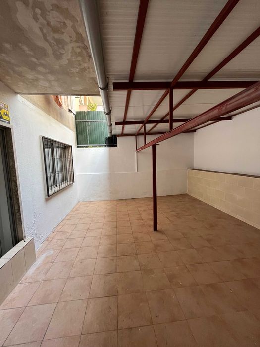 Arrendamento loja Algés