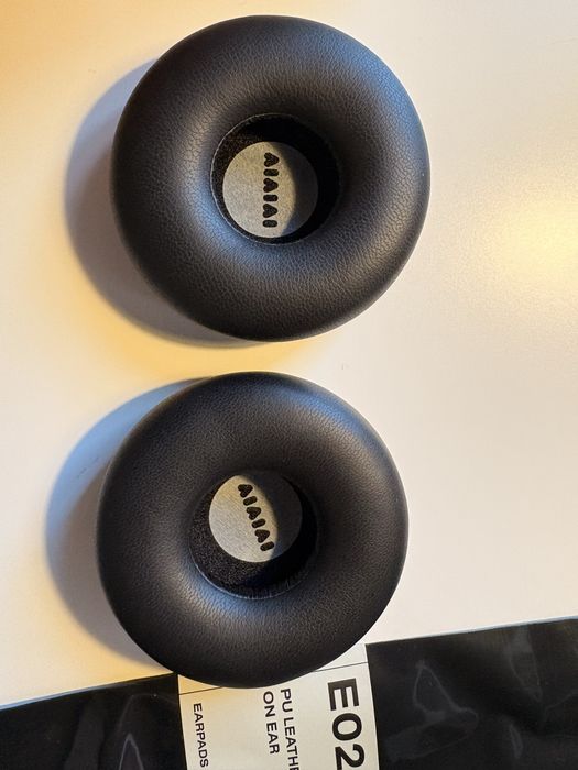 AIAIAI E02 Амбушюри для навушників Black 2 шт