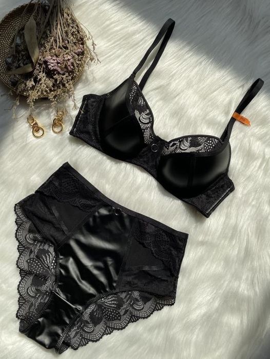 Акція! Ефектний комплект нижньої білизни мереживо  еко шкіра кожа