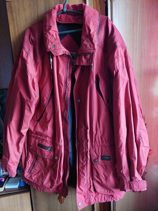 Куртка,ветровка мужская