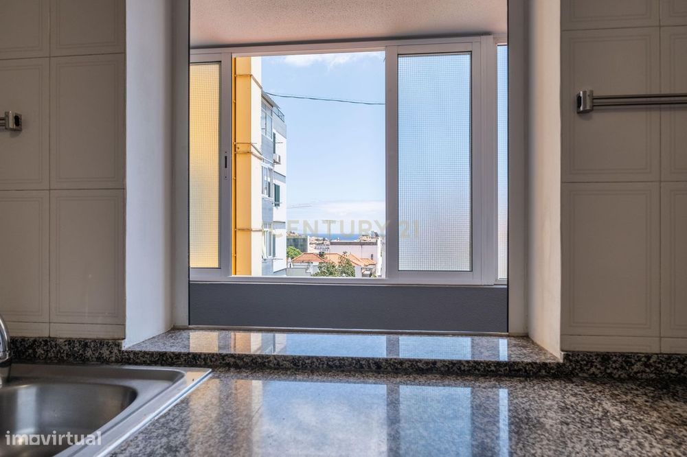 Apartamento T2 para Arrendamento – Centro do Funchal, Ilha da Madeira