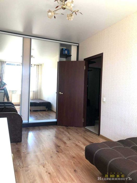 Продам однокомнатную квартиру ЖМ 7 Небо