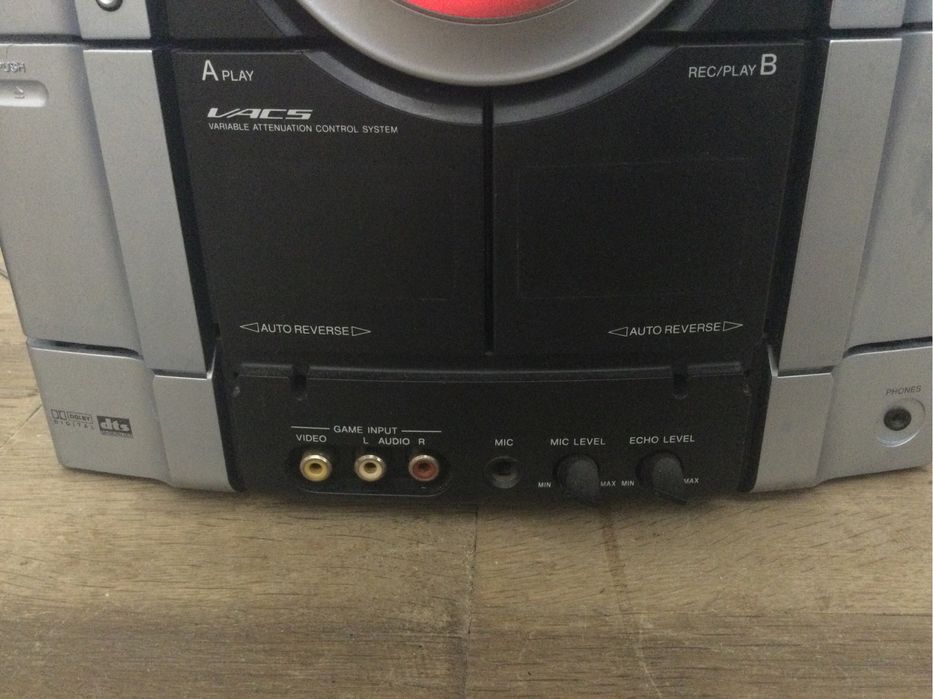 Флагманский Sony MHC-RV777D с колонками по 2х140вт музыкальный центр