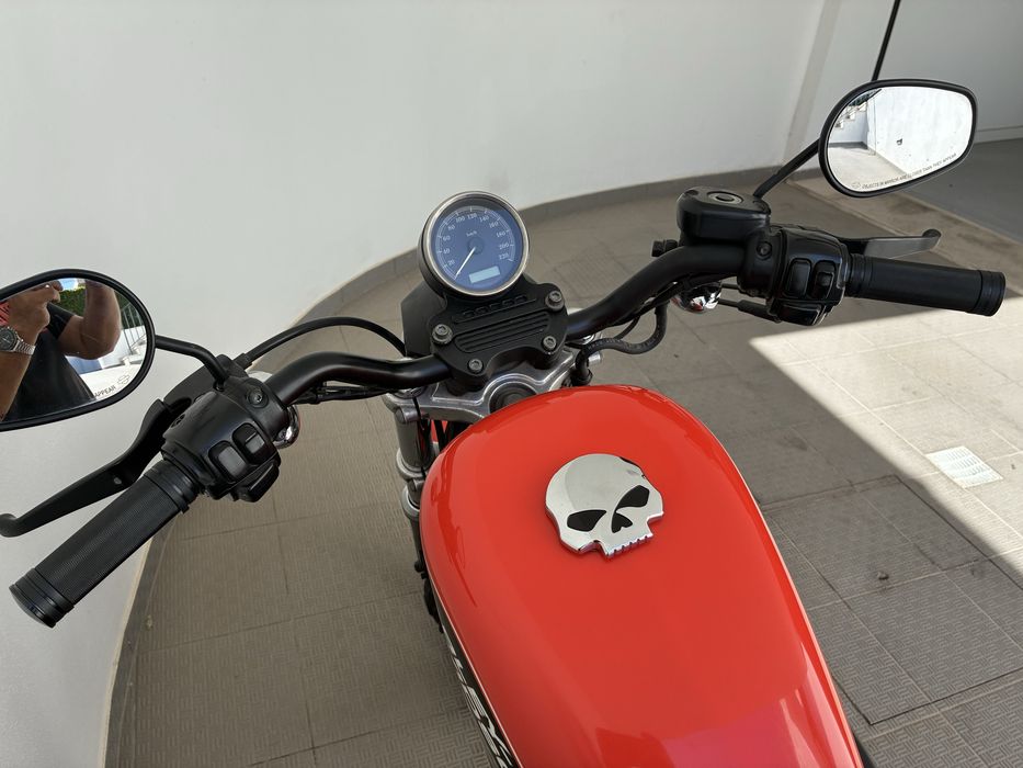 Harley Davidson Sportster 883 R
