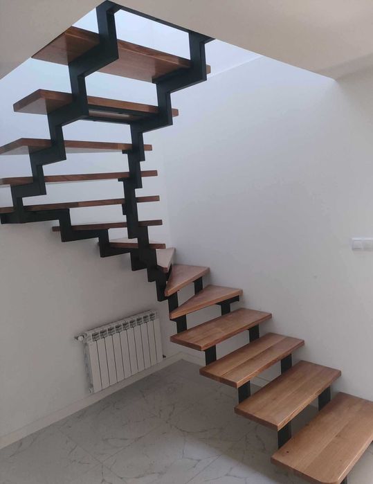 Schody metalowe wewnętrzne, klasyczne, nowoczesne, balustrady