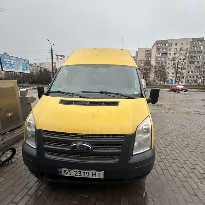 Продам вантажний автомобіль Ford Transit 2012 року випуску