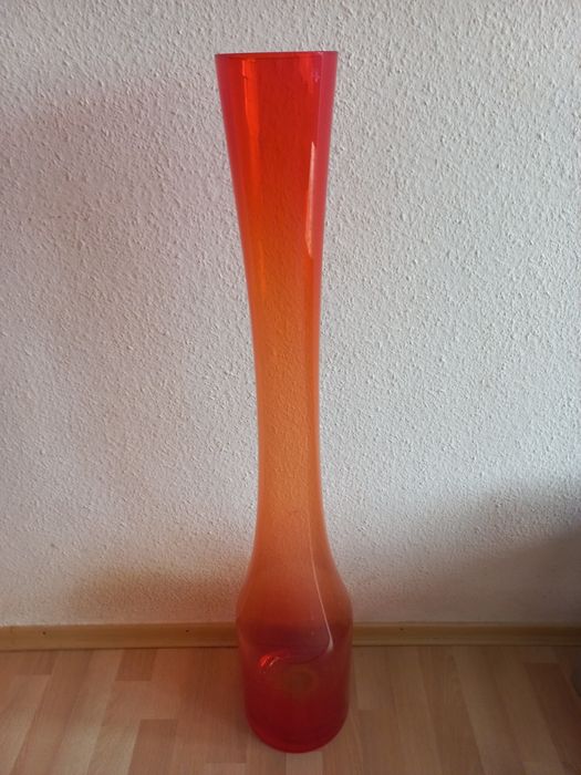 Продам большие вазы.