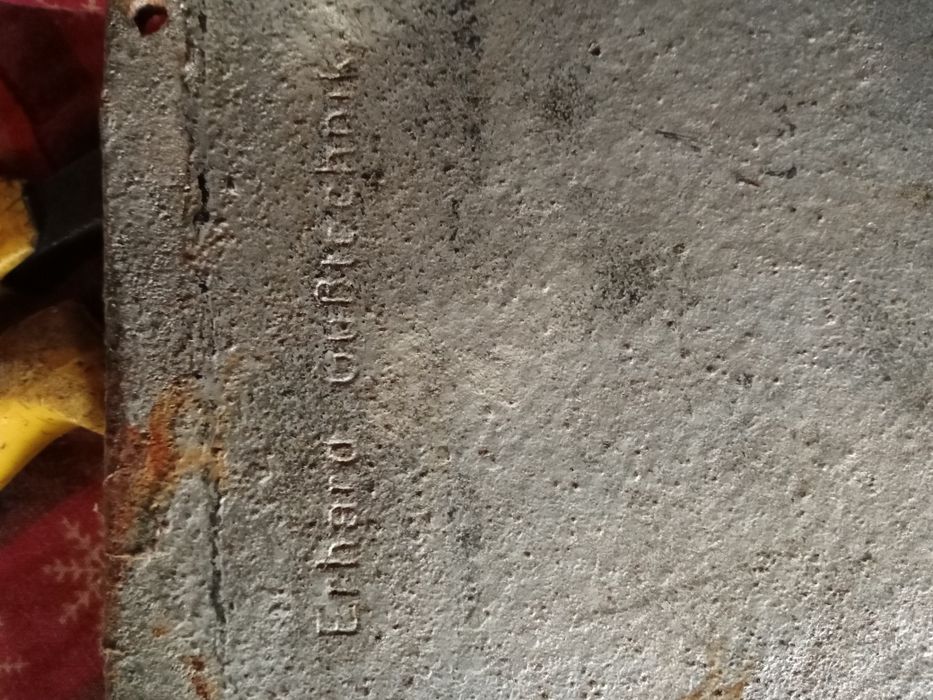 Rzeźba z zeliwa piec