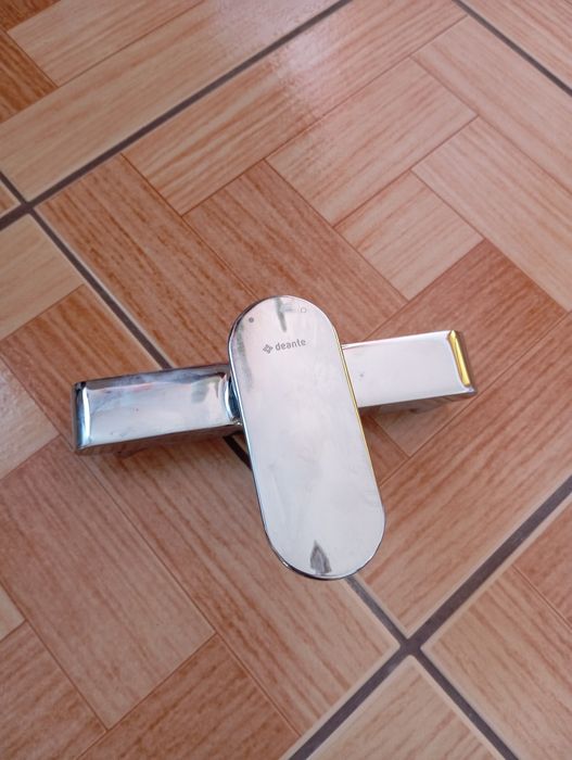 Продам новий змішувач для душу Deante chaber chrom DGC-062M