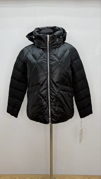 Жіноча весняна/демісезона куртка Batterflei р 42