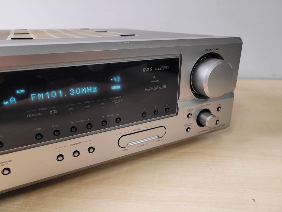 Denon AVR-1507, mocny amplituner AV, wersja srebrna