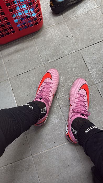 Chuteiras Nike mercurial