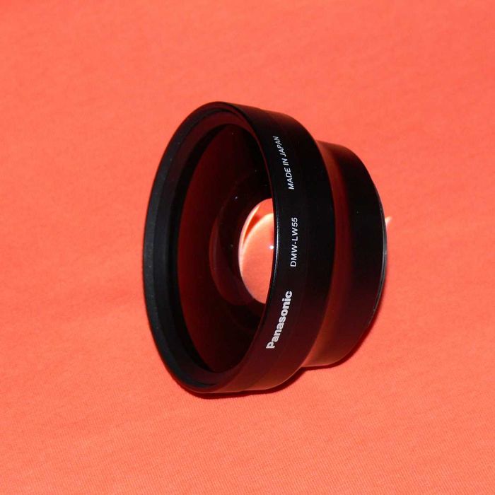 Об'єктив Panasonic Lumix DMW-LW55 0.7x Made in Japan.