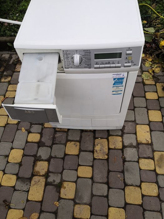 Продам сушильну машину Електро AEG люкс