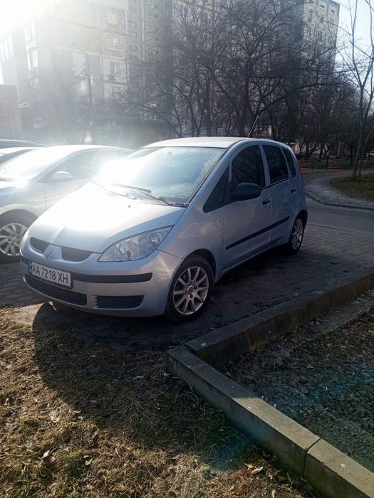 Автомобіль Mitsubishi Colt