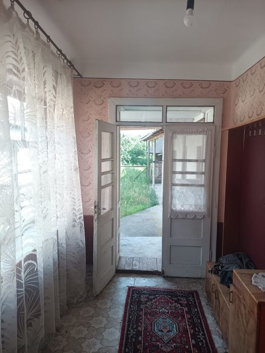 Дешеве будинковолодіння в с. Гетен на дві сім'ї