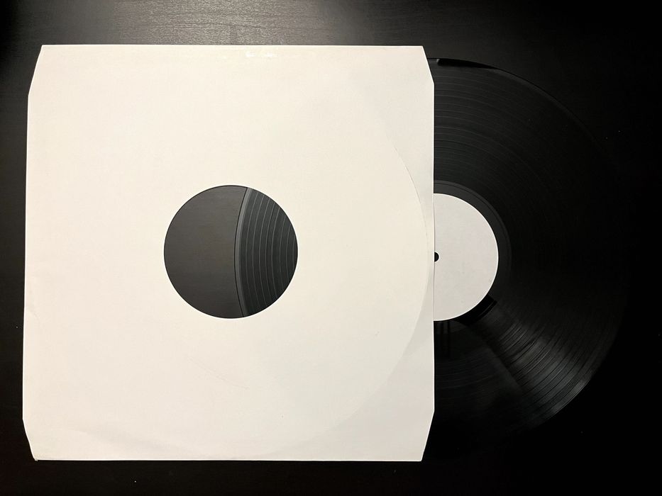 A tua musica gravada num disco de Vinil (20min/12"/33RPM)