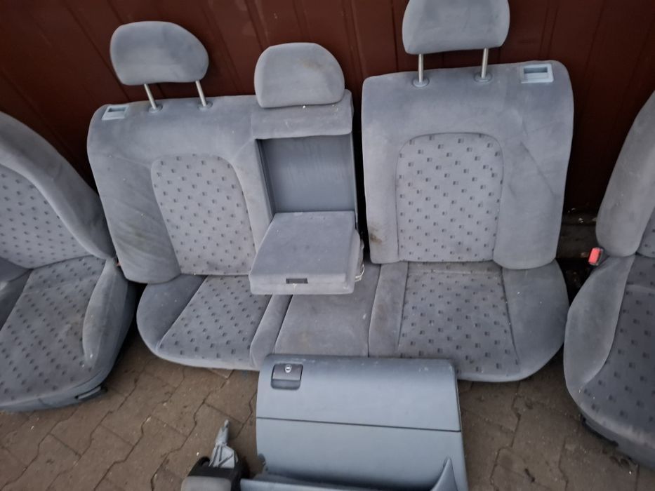 Seat Toledo 2 1.6 SRI 8V Fotele Przód Podłokietnik LC9Z Drzwi Klapa ST