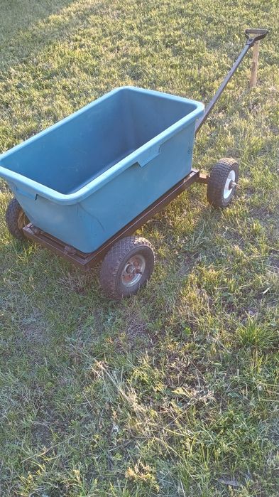 Продаються возики садові, (причіп)