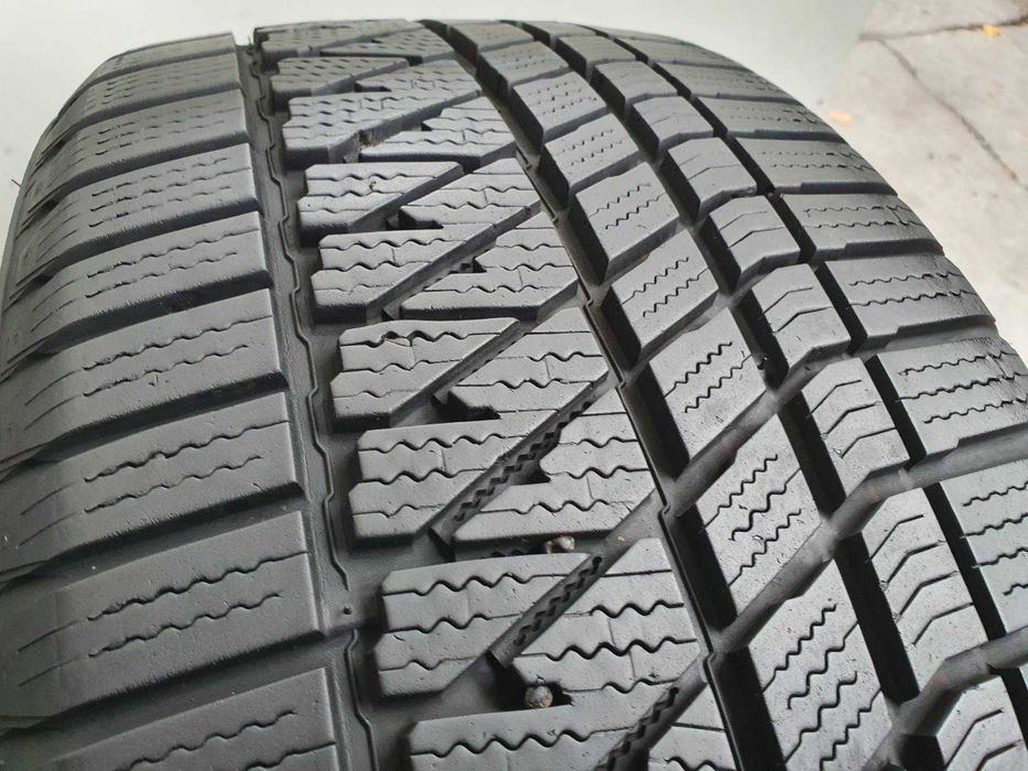 2x Kumho Wintercraft 265/40R21  7mm