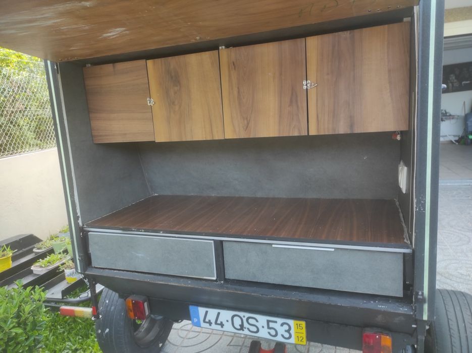 Trailer reboque com suspensão