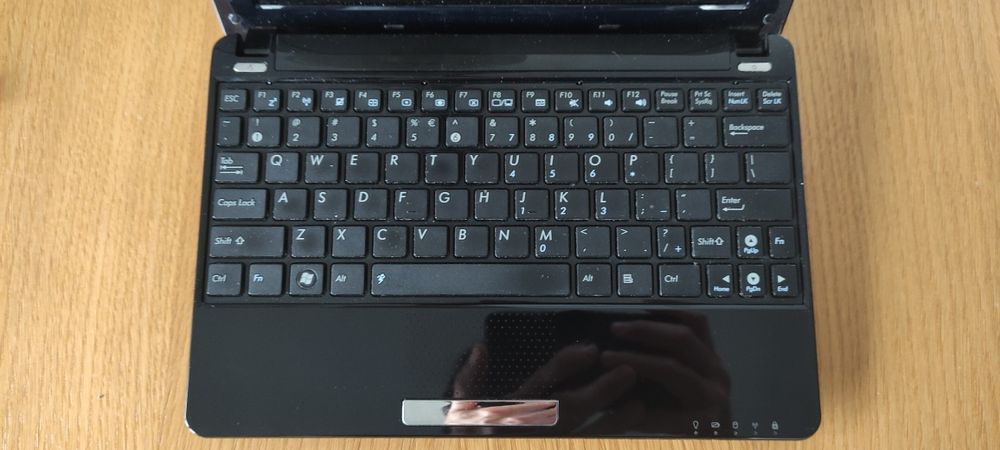Laptop 10,1" Asus Eee PC 1005PE Seashell - netbook w b. dobrym stanie
