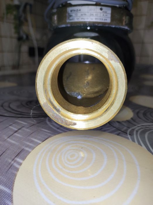 Счетчик воды с импульсным датчиком