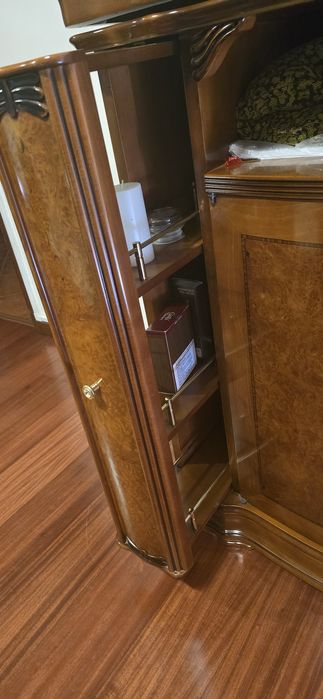 Móvel/bar para TV em cerejeira