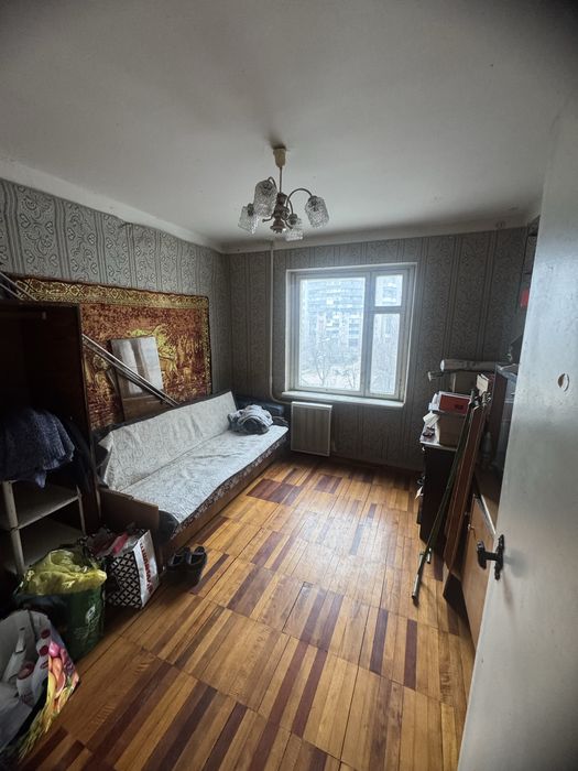 Продаж квартири 1Південний мкр-н (4поверх)