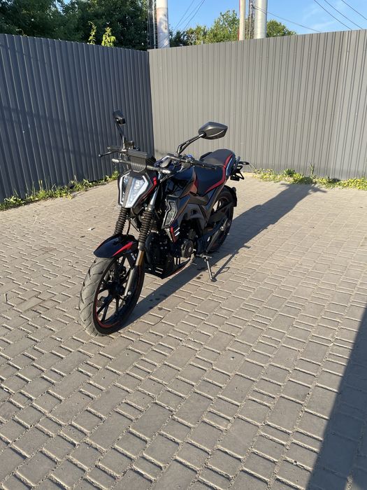 Продам мотоцикл мустанг ст 200