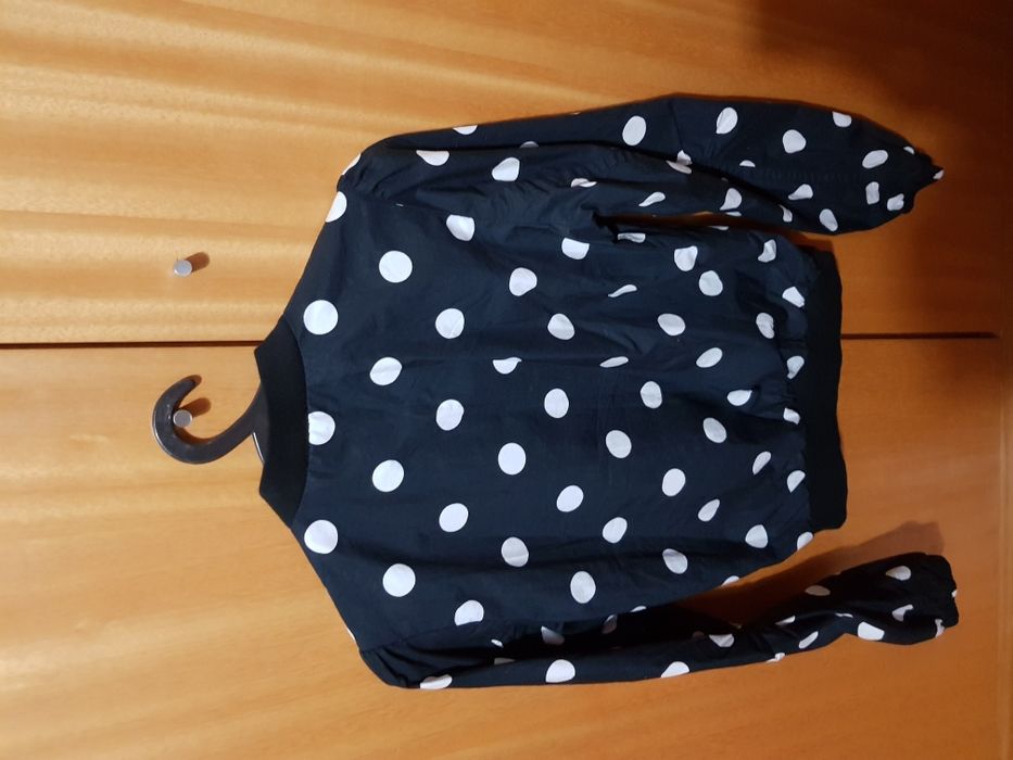 Casaco Preto às bolas Brancas - H&M - 34
