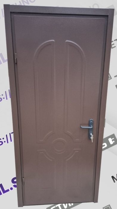 Двері вхідні металеві Нестандарти Входные двери в дом двери на дачу