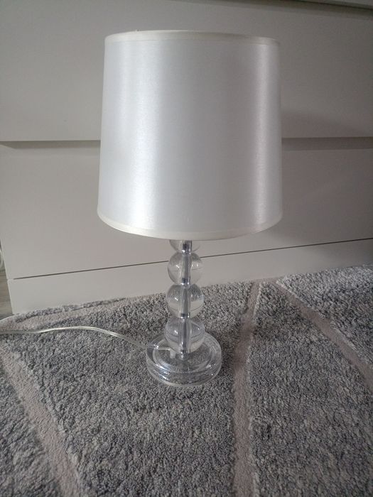 Lampka stołowa nocna