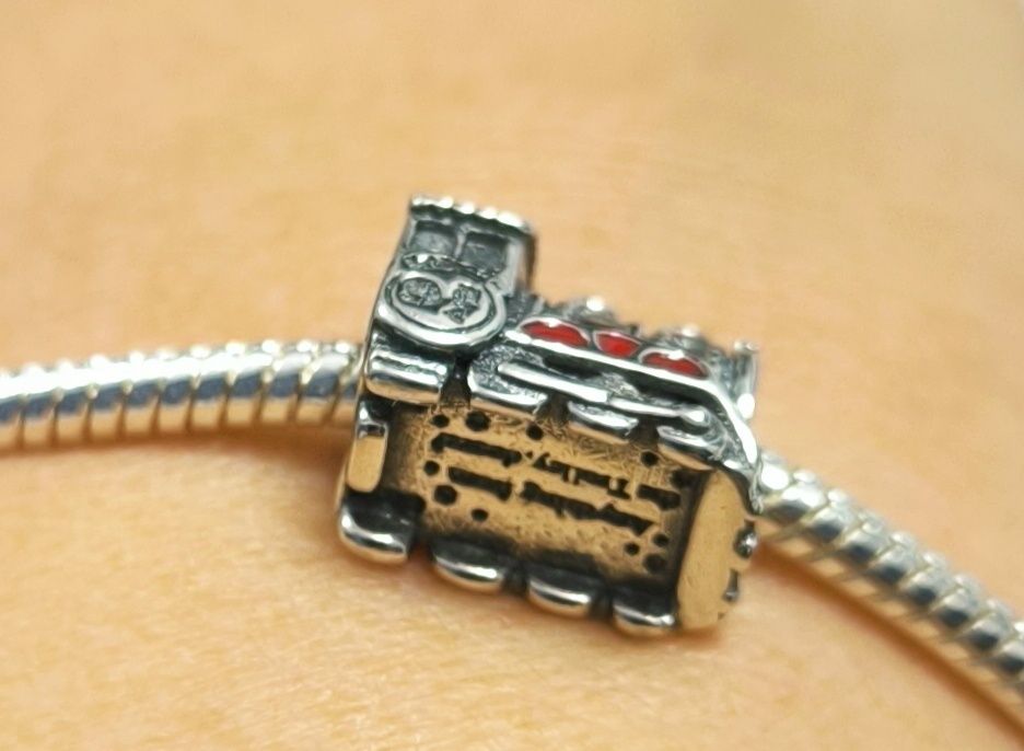 Zawieszka Charms Pociąg do Hogwartu 9 i 3/4 Harry'ego Pottera