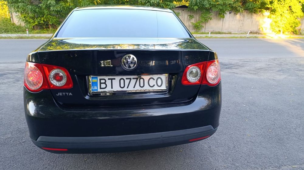 Срочно volkswagen jetta 2007 год на автоматі мотор 1.6 газ бензин