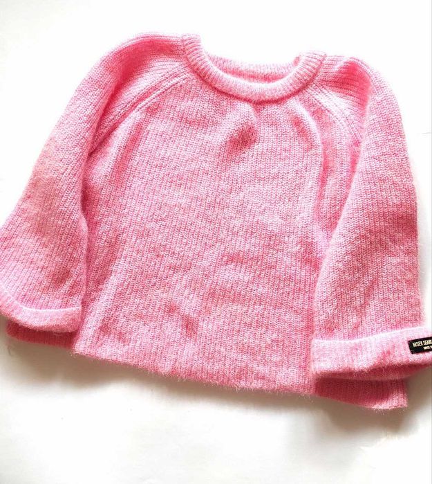 Продам теплу святкову кофтинку